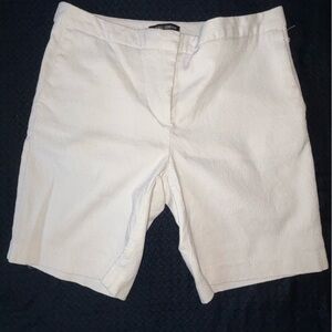 Mario Serrani women’s Cream Flat Front Shorts